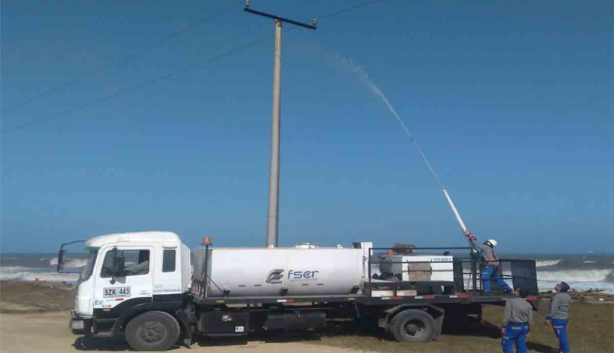 Electricaribe intensifica labores de  lavado en Sabanilla y Punta Roca