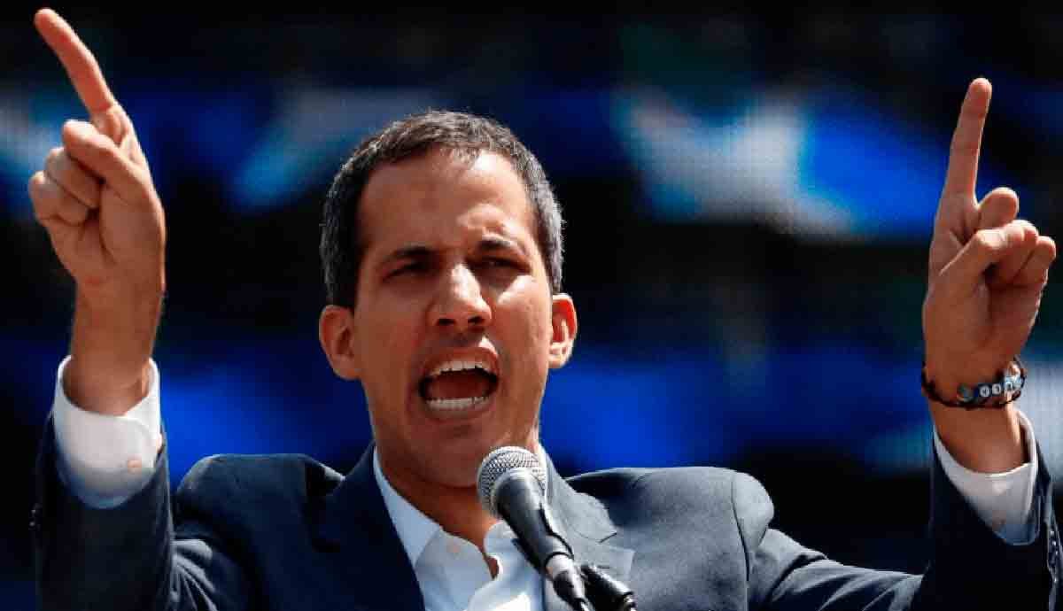 Contraloría de Venezuela inhabilita políticamente a Juan Guaidó por 15 años