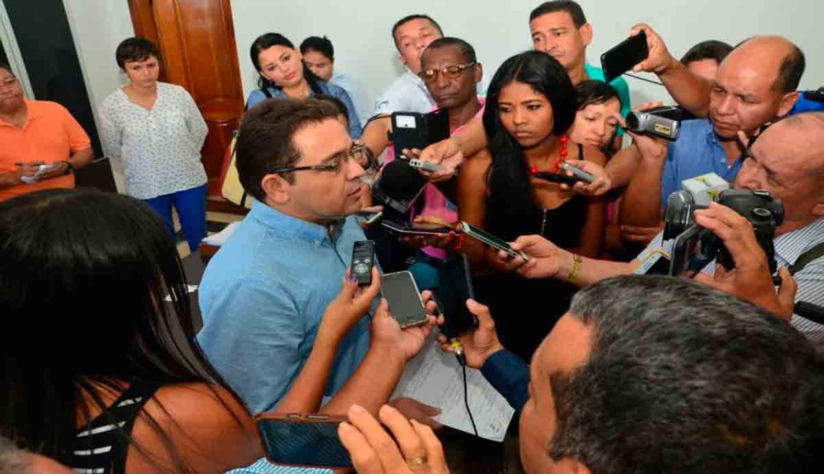 Defensa del alcalde de Santa Marta rechaza detención domiciliaria y dice que Rafael Martínez no ha cometido ningún delito