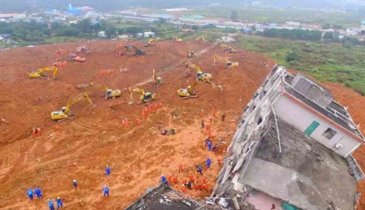 Al menos 7 muertos y 13 desaparecidos tras un deslizamiento de tierra en China