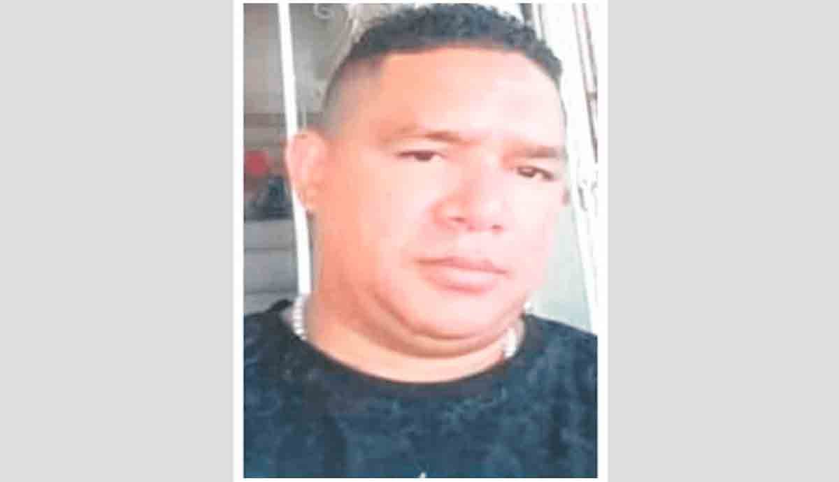 Motorizados lo matan a balazos luego que dejara a su hija en el colegio