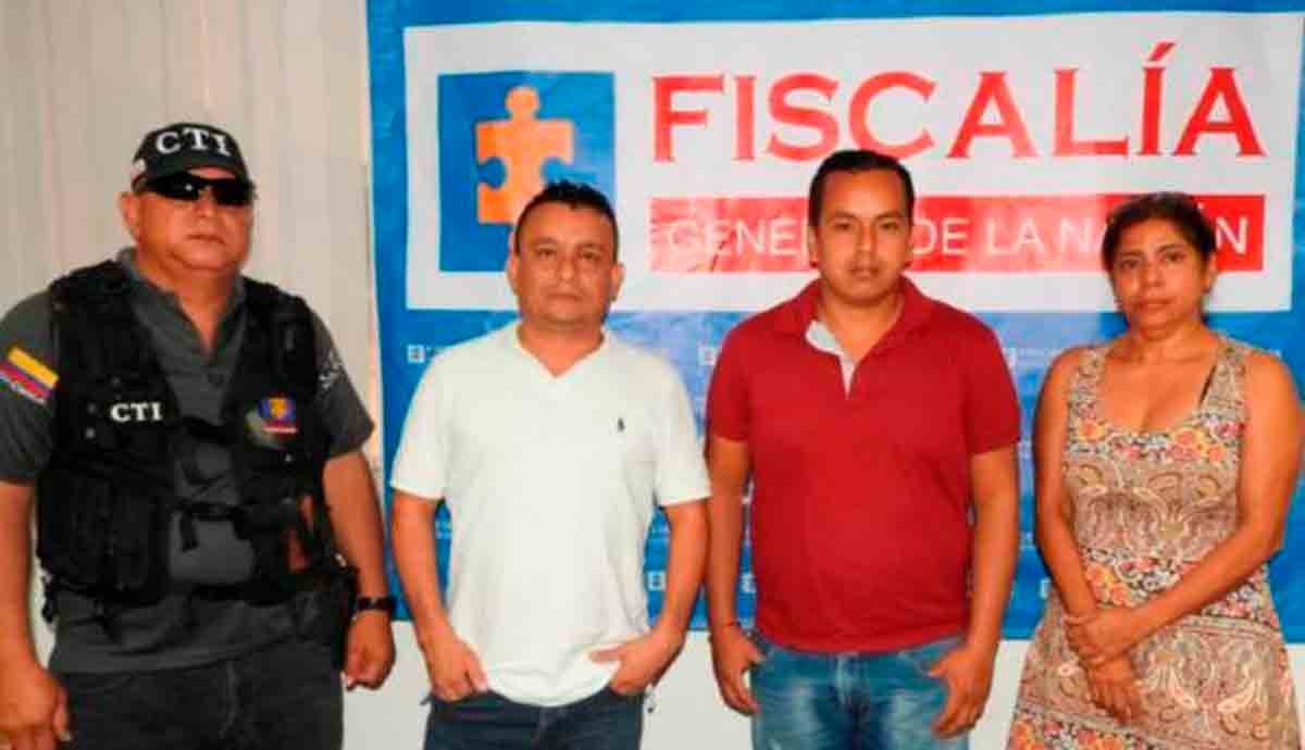 Por presunto incumplimiento de contrato, capturan al Alcalde de Chalán y otras dos personas