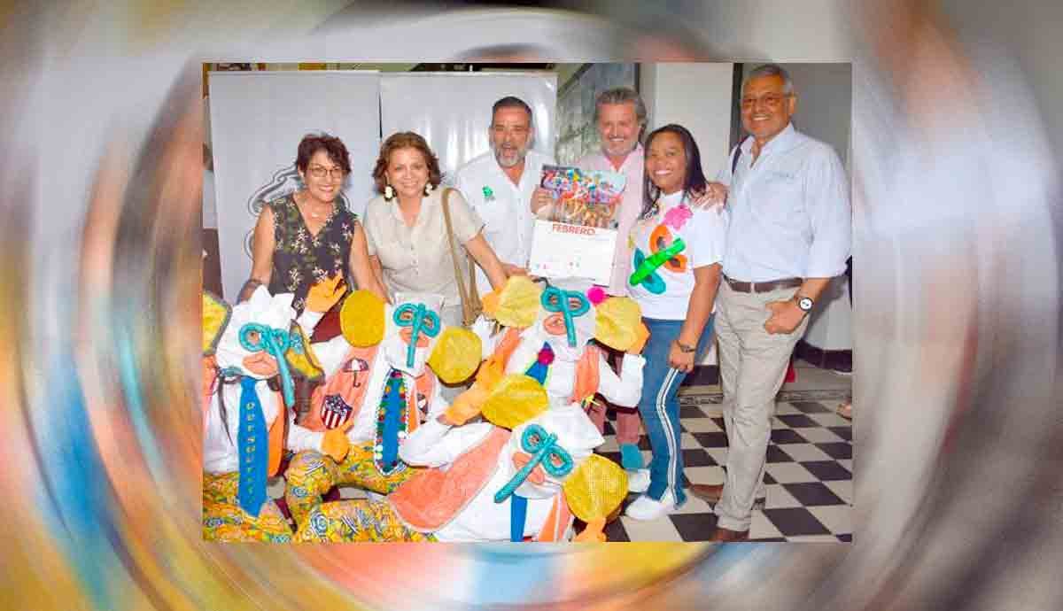Exposición “Los Colores de la Tradición”