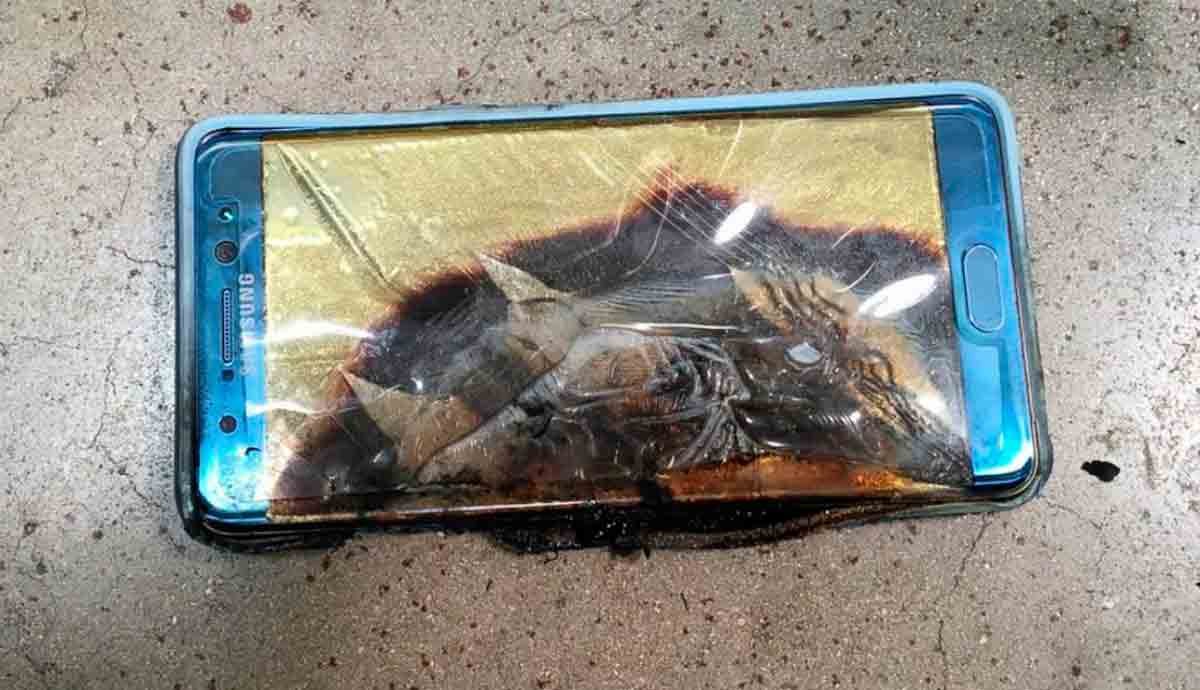 ¡Ojo! Estos errores pueden hacer que explote tu celular