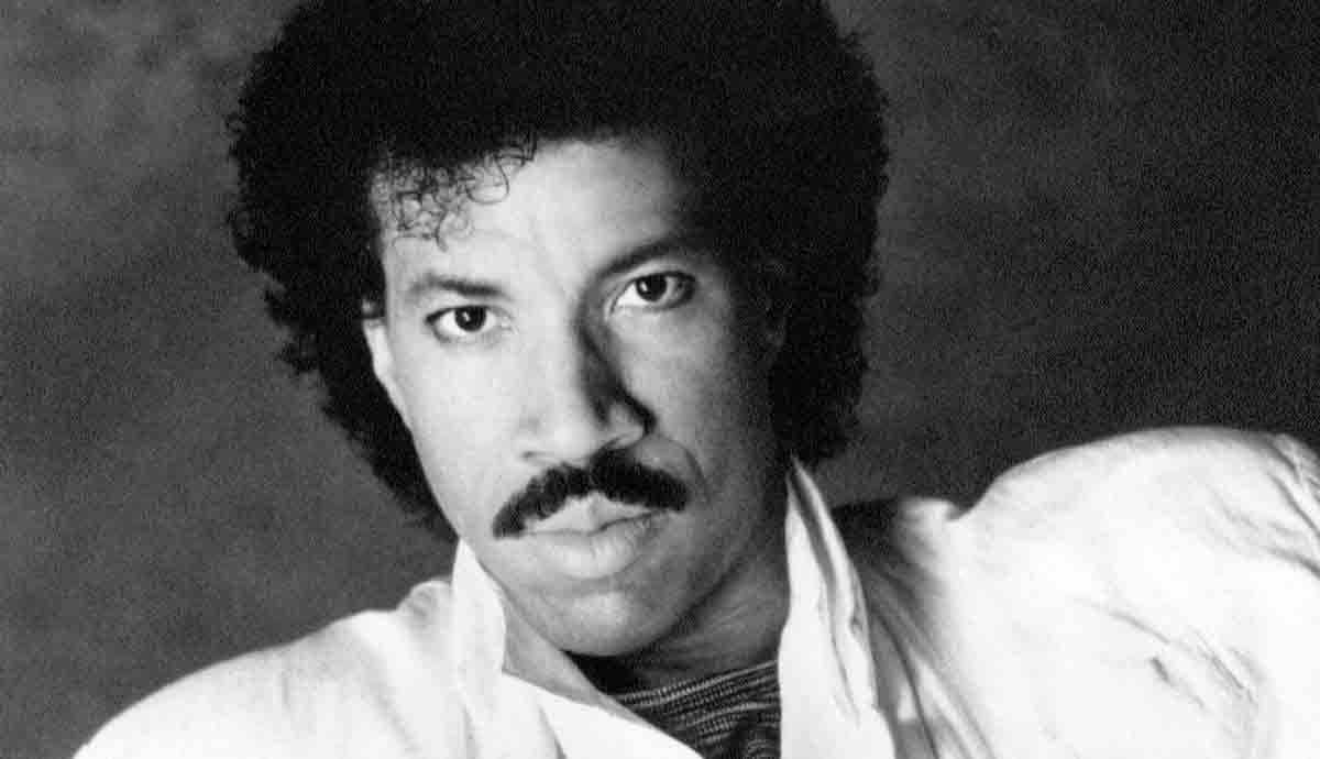 Efemérides: HAPPY BIRTHDAY LIONEL RICHIE ( video )