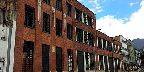 Exposición en la antigua «Fábrica Pasta El Gallo»