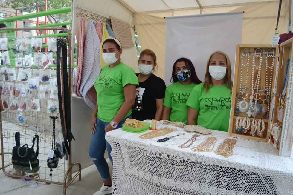 Esperanza: Tejiendo hilos de fe