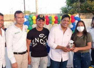 Juliana Caicedo Anguila, Valentina Ruiz Jaraba, Mishelle Olier Robayo y Federico Valera Padilla condecorados por su actuación de Ajedrez en 2021