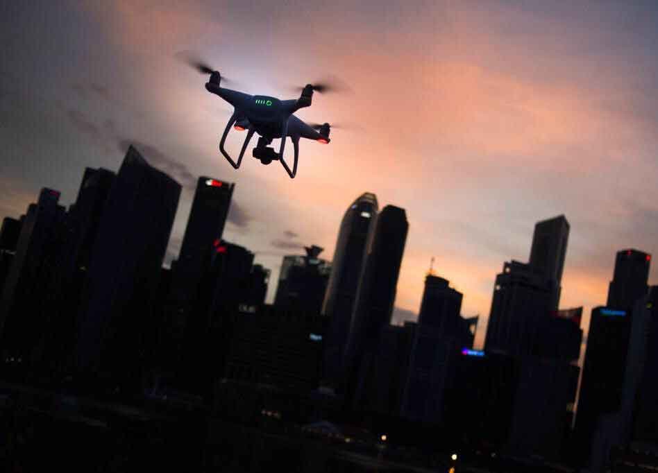 Drones y sensores inteligentes para inspeccionar instalaciones y líneas: las empresas de servicios públicos buscan alcanzar la eficiencia energética