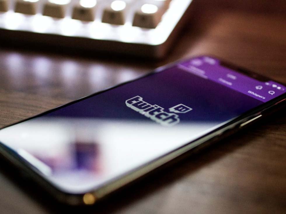 Creadores en Twitch podrán tener ingresos mensuales más estables