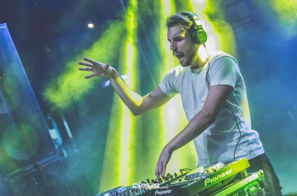 La Música madrileña…en los sonidos envolventes de J Holland