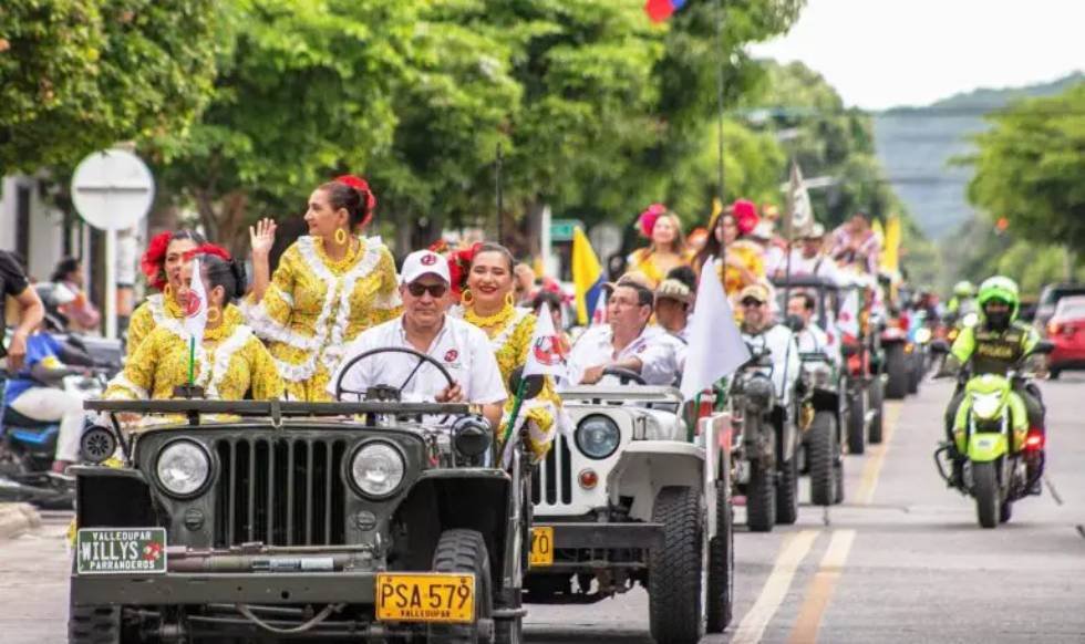 Con éxito se realizó la caravana de los Jeep Willys Parranderos en Valledupar