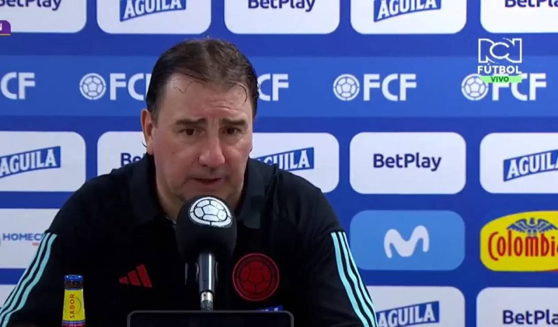 Señor Lorenzo, ante Chile no se puede equivocar de salida