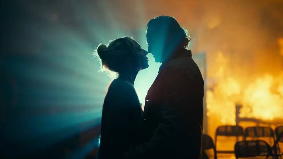 Joaquin Phoenix y Lady Gaga protagonizan el nuevo avance oficial del “Joker 2″