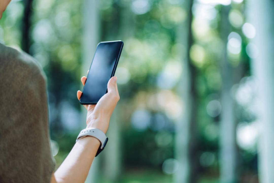 A la hora de escoger un dispositivo móvil ¿Cuáles son las ventajas de las pantallas curvas en dispositivos móviles?