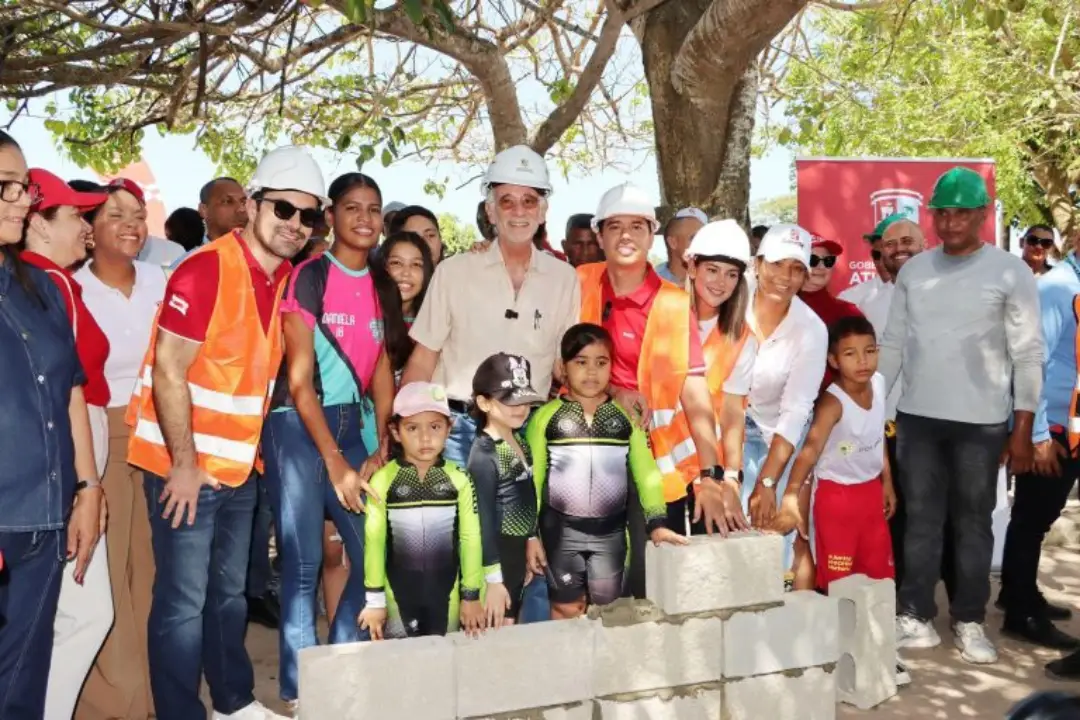 Gobernador del Atlántico, Eduardo Verano, dio inicio a la construcción del Polideportivo de Polonuevo