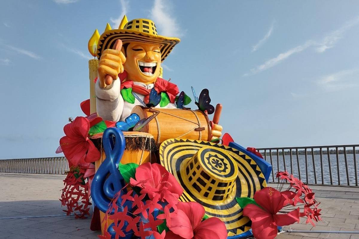 Barranquilla se prepara para vivir una de sus festividades más emblemáticas y las Las carrozas del Carnaval un espectáculo de arte y tradición