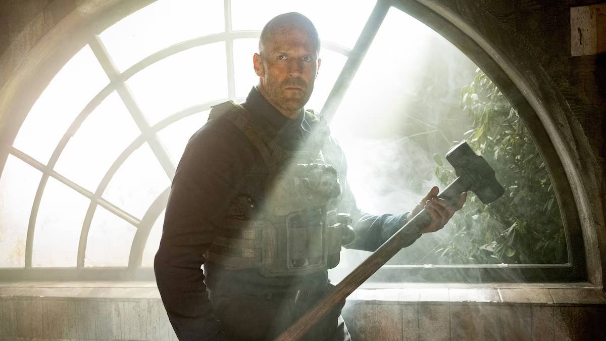 En “Rescate implacable”, el actor Jason Statham regresa con un thriller de accion y temas sociales que provocan reflexión