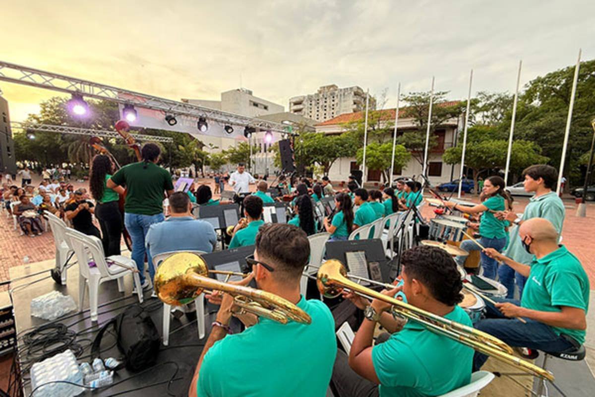 La Orquesta Filarmónica de Cajamag protagonizó una tarde mágica en el Parque Bolívar de Santa Marta