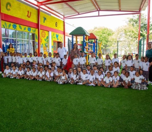 La Gobernación del Atlántico, a través de la Secretaría de Educación, avanza con un modelo innovador y cercano a la comunidad: «Mi Colegio Bacano»