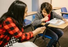 Australia prohíbe las redes sociales a menores de 16 años