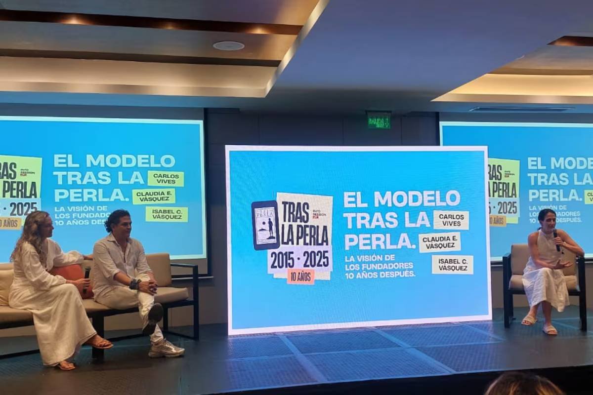 Carlos Vives y Claudia Elena Vásquez celebran una década de trabajo de Tras La Perla