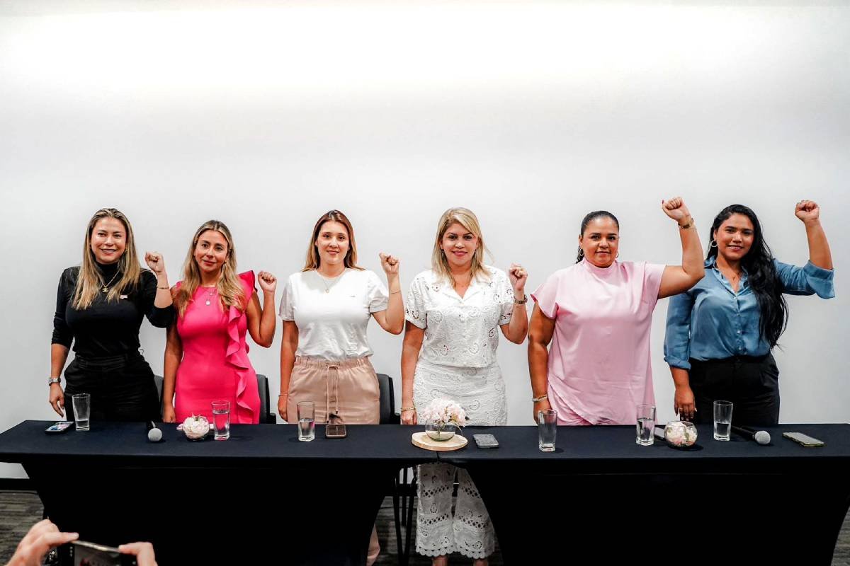 “¡Las acusaciones contra Caicedo son un show mediático!»: Mujeres militantes de Fuerza Ciudadana