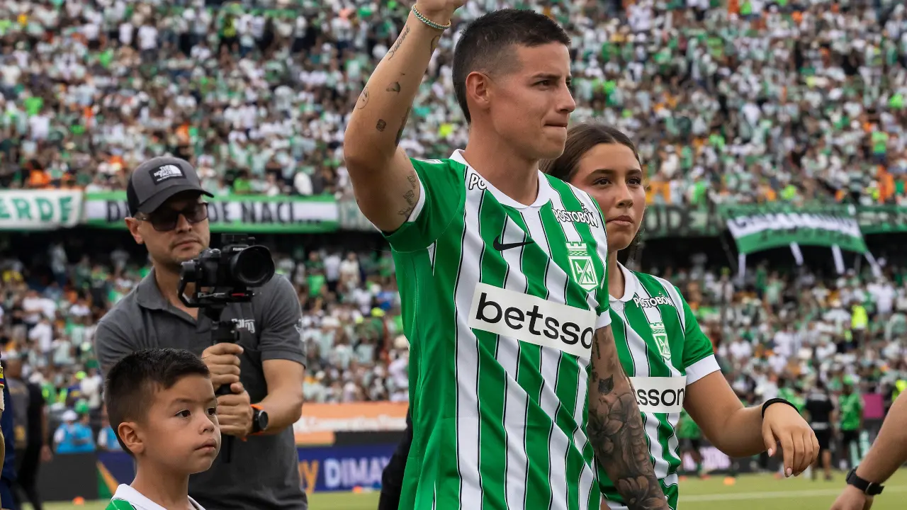 James Rodríguez, a su regreso con Atlético Nacional, llenó el Campín